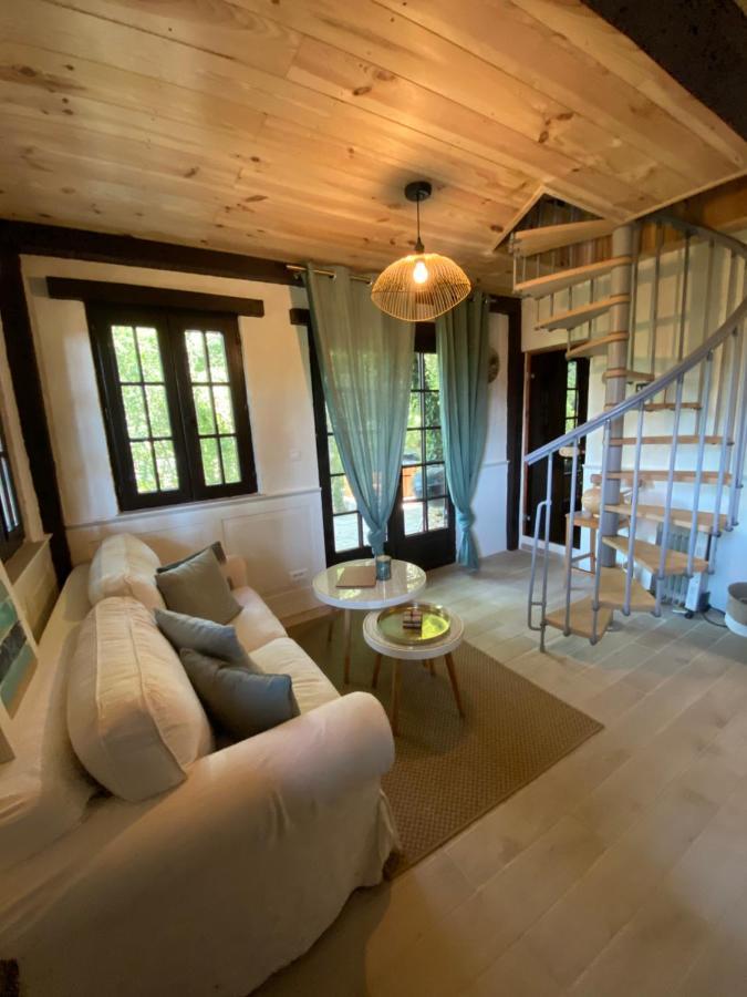Petit Maison Du Chene Auriac-du-Perigord Exterior photo